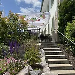 Engel Buch Hotel *