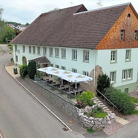 Engel Buch Hotel *